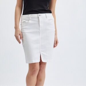 White denim skirt